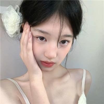 带剑女孩 海报