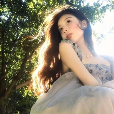 蓝色嘴巴的脸 海报